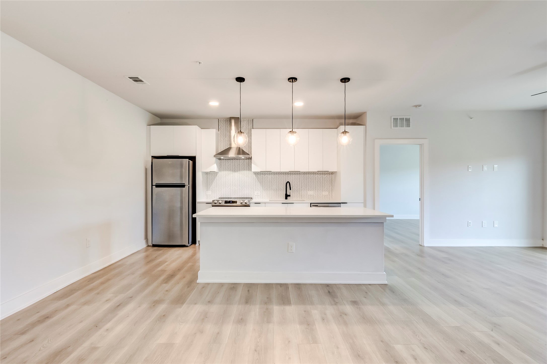 2500 Longview Street, Unit 402 Austin, TX 78705 - Photo 7 of 27