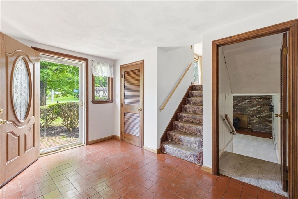 5 Spring Valley Road Medfield, MA 02052 - Photo 3 of 42 Gallery Image 3