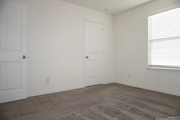 $2,200 | 4809 Park Glen, Marion, TX 78124