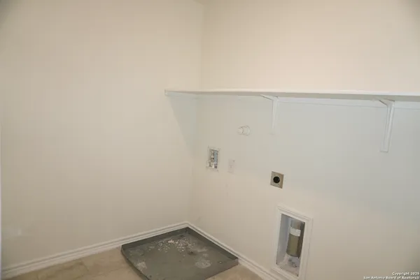 $2,200 | 4809 Park Glen, Marion, TX 78124