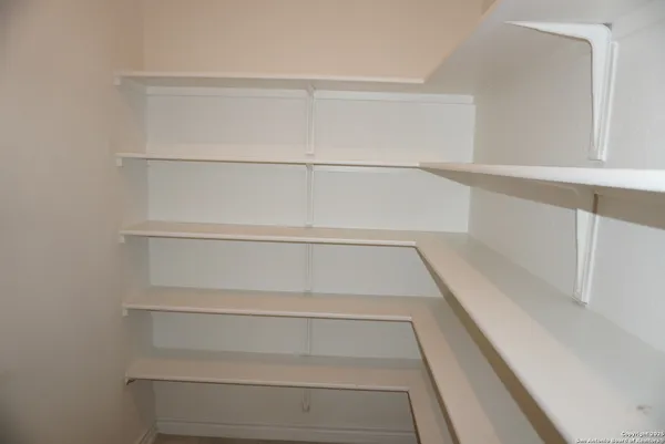 $2,200 | 4809 Park Glen, Marion, TX 78124