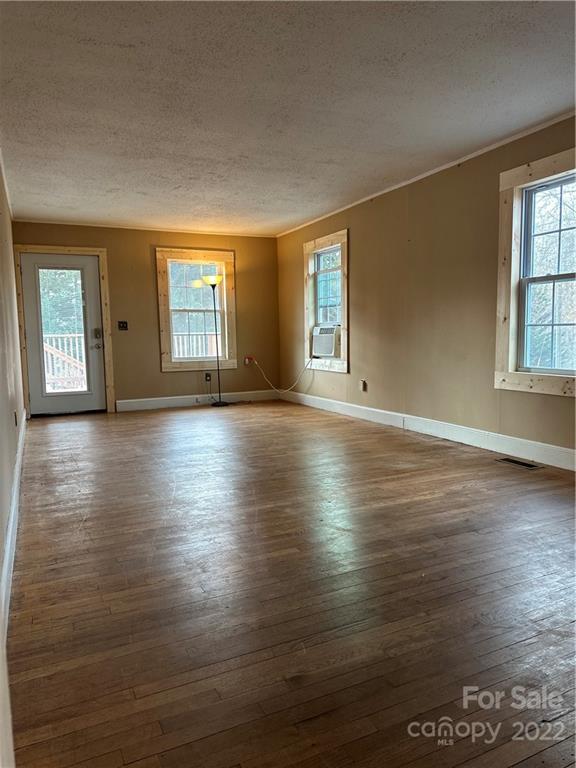 8 Roby Conley Road Marion, NC 28752 - Photo 8 of 32 Gallery Image 8