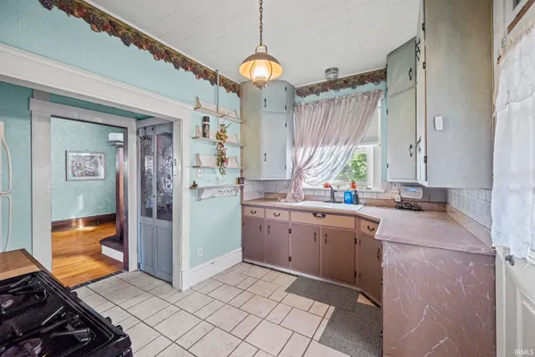$189,999 | 215 22nd Street, Logansport, IN 46947