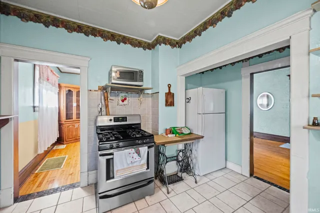 $194,999 | 215 22nd Street, Logansport, IN 46947