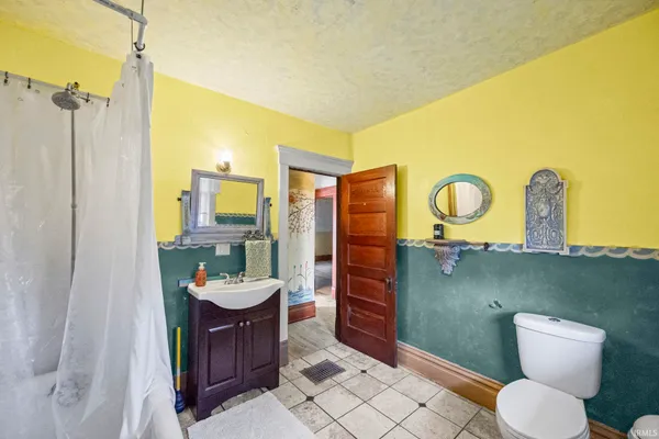 $189,999 | 215 22nd Street, Logansport, IN 46947