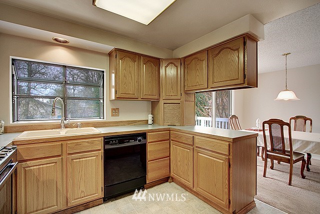 22105 7th Place West Bothell, WA 98021 - Photo 2 of 15