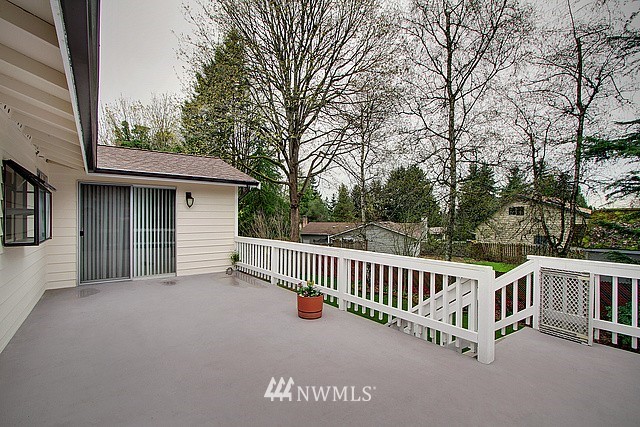 22105 7th Place West Bothell, WA 98021 - Photo 13 of 15