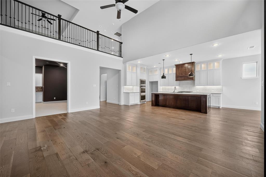 1316 Limestone Ridge Road Mansfield, TX 76063 - Photo 7 of 40 Gallery Image 7
