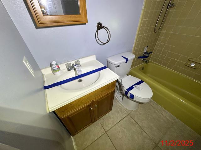 145 4th Avenue, Unit E4 Shalimar, FL 32579 - Photo 11 of 24 a utility room with dryer and washer