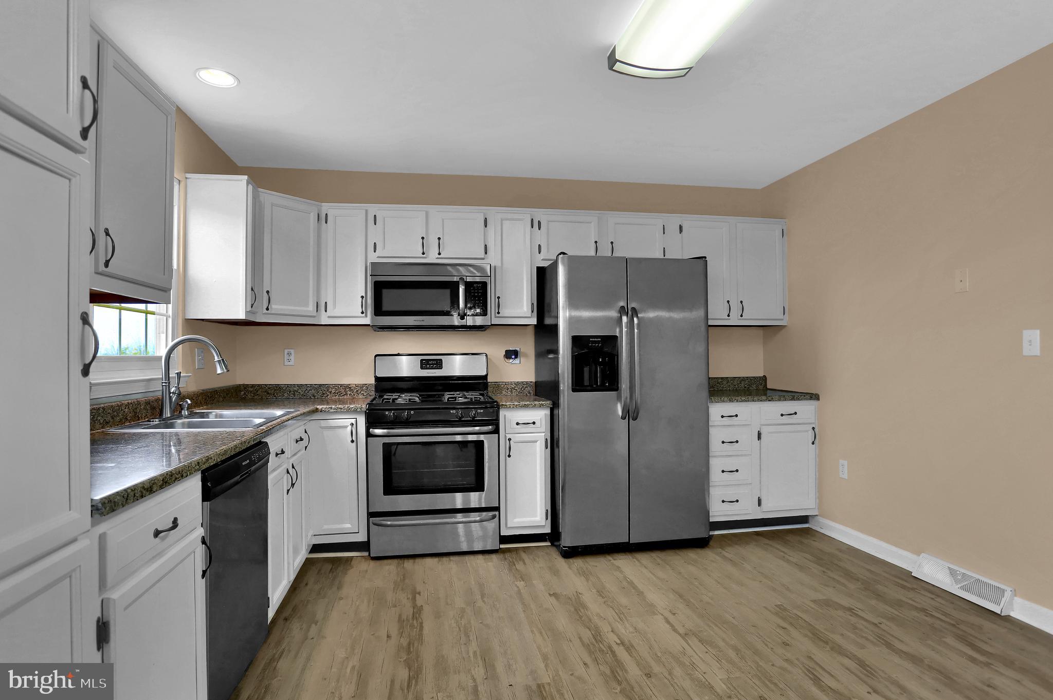 2895 Robin Road York, PA 17404 - Photo 16 of 41 Gallery Image 16