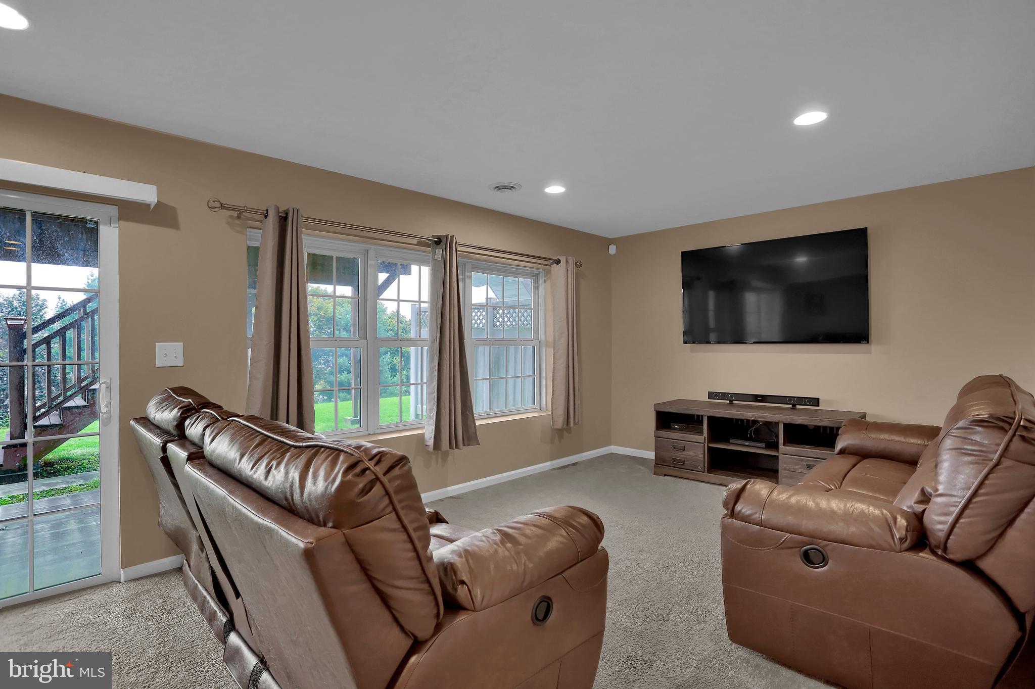 2895 Robin Road York, PA 17404 - Photo 31 of 41 Gallery Image 31