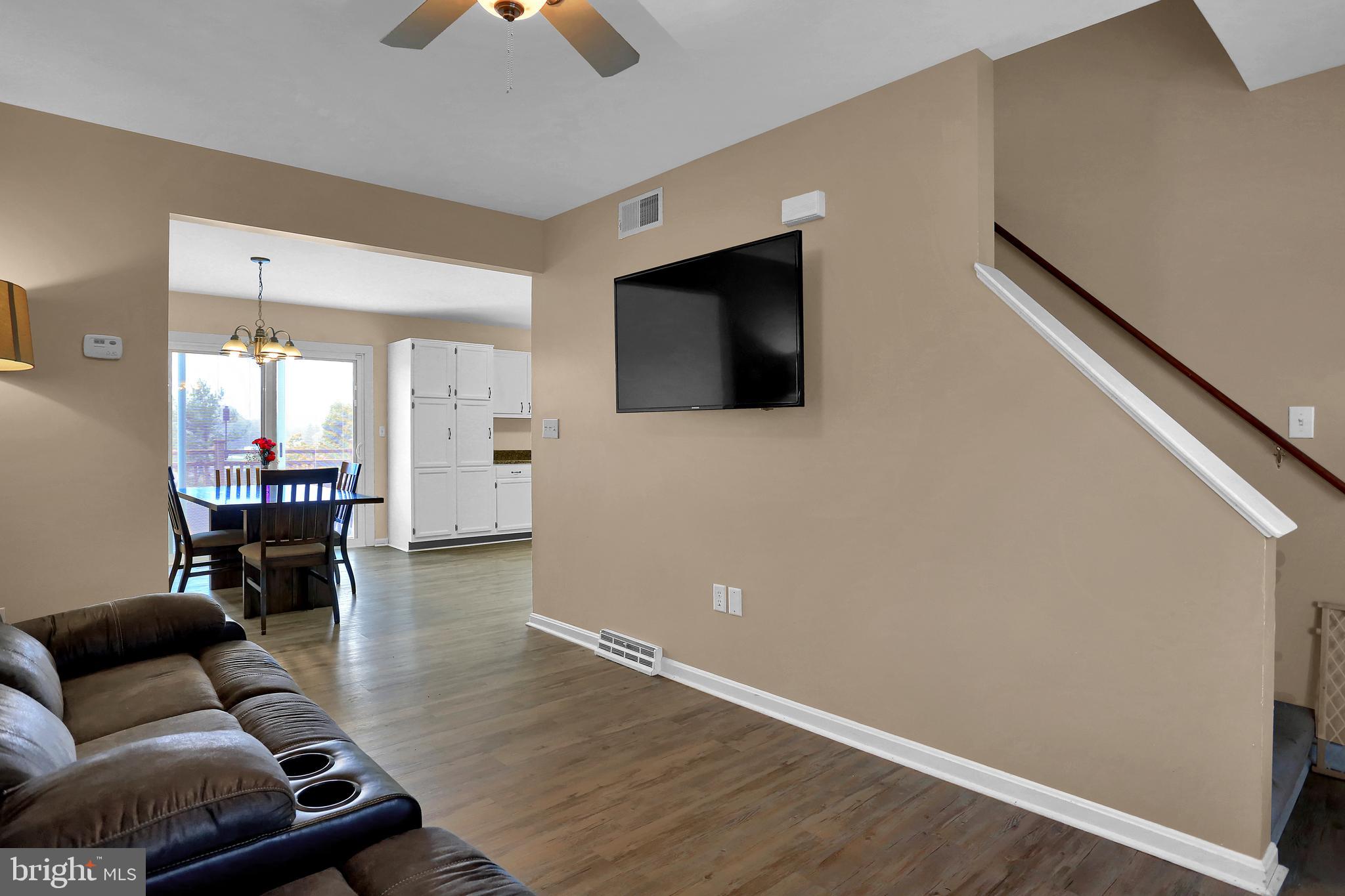 2895 Robin Road York, PA 17404 - Photo 8 of 41 Gallery Image 8