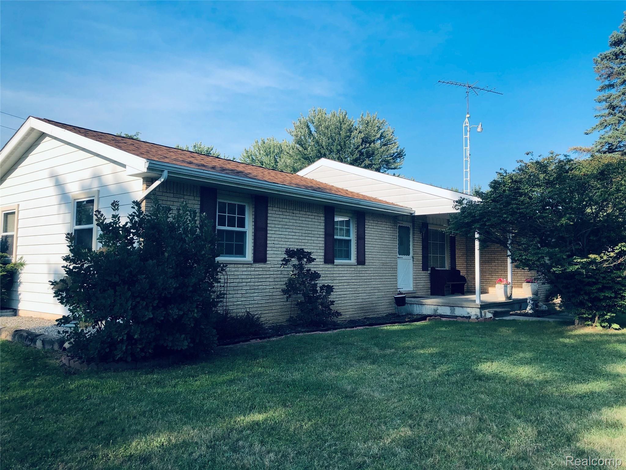 144 Keddle Road Howell, MI 48843 - Photo 16 of 22 IMG_4208.JPEG