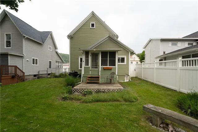 $130,000 | 137 Thacher Street, Hornell, NY 14843
