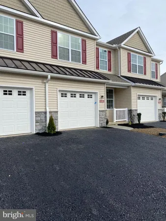 $2,199 | 6126 Sawgrass Court, Harrisburg, PA 17111