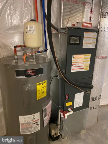 $2,299 | 6126 Sawgrass Court, Harrisburg, PA 17111