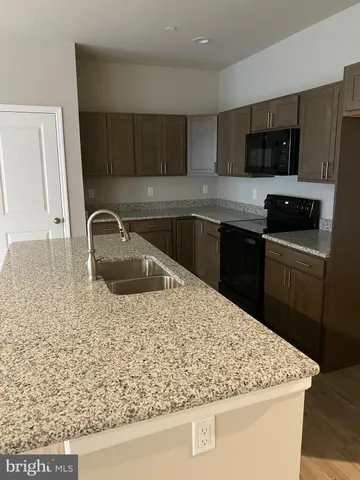 $2,299 | 6126 Sawgrass Court, Harrisburg, PA 17111