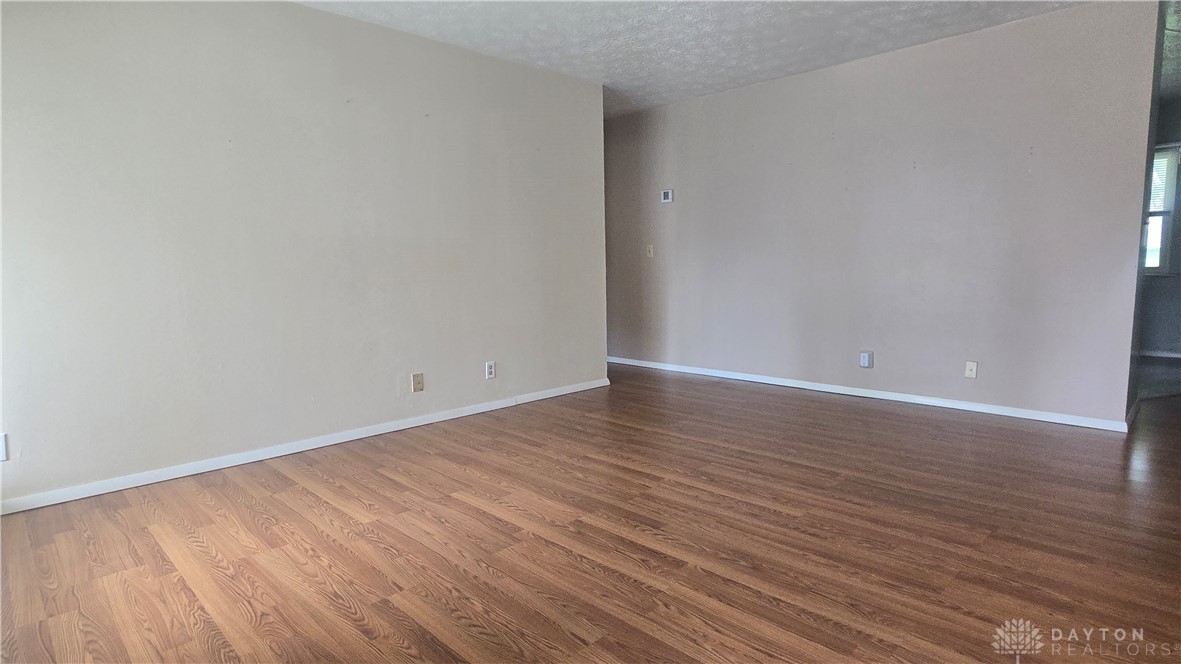 40 Walnut Place Springboro, OH 45066 - Photo 2 of 21
