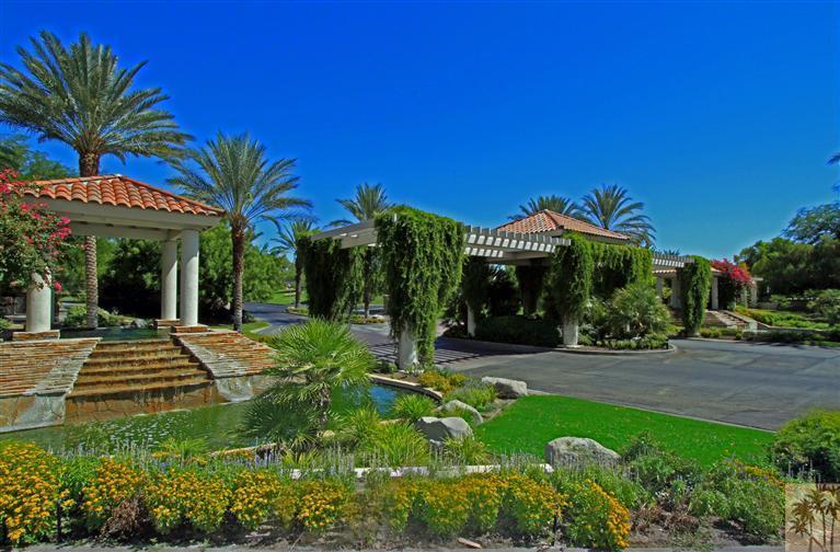 286 Loch Lomond Road Rancho Mirage, CA 92270 - Photo 24 of 24 a front view of a house with garden