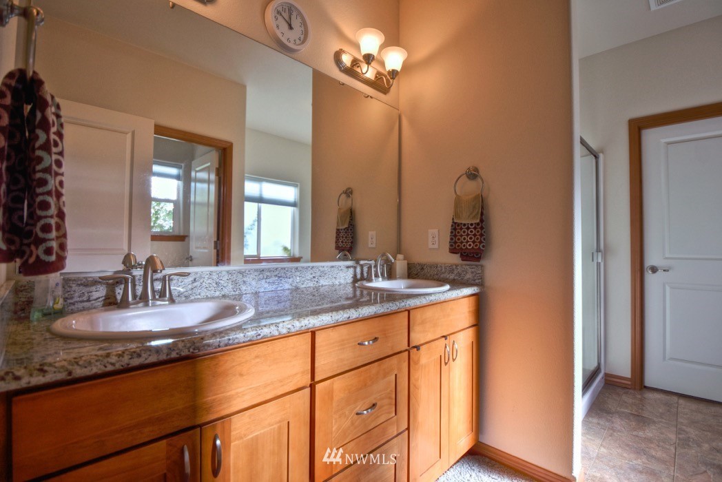 8923 Fox Ridge Lane Southeast Olympia, WA 98513 - Photo 12 of 25 Gallery Image 12