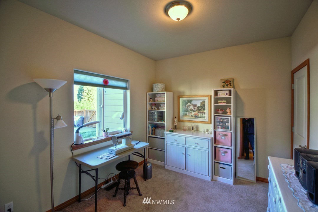 8923 Fox Ridge Lane Southeast Olympia, WA 98513 - Photo 16 of 25 Gallery Image 16