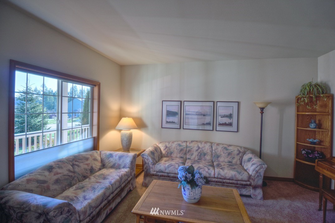 8923 Fox Ridge Lane Southeast Olympia, WA 98513 - Photo 3 of 25 Gallery Image 3