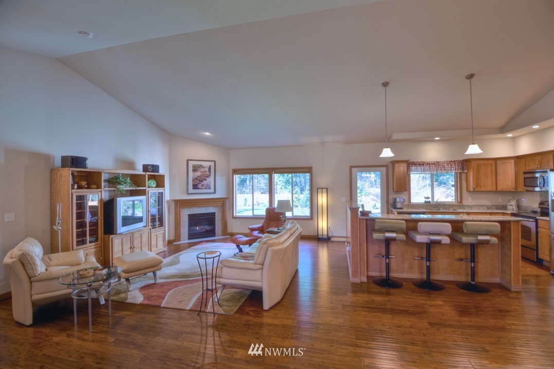 8923 Fox Ridge Lane Southeast Olympia, WA 98513 - Photo 7 of 25 Gallery Image 7