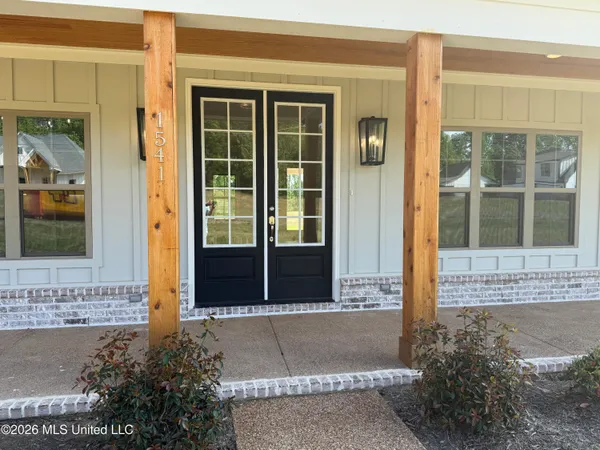 $599,750 | 1541 Tributary Drive, Hernando, MS 38632