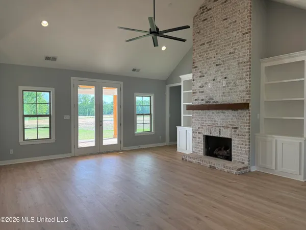 $599,750 | 1541 Tributary Drive, Hernando, MS 38632