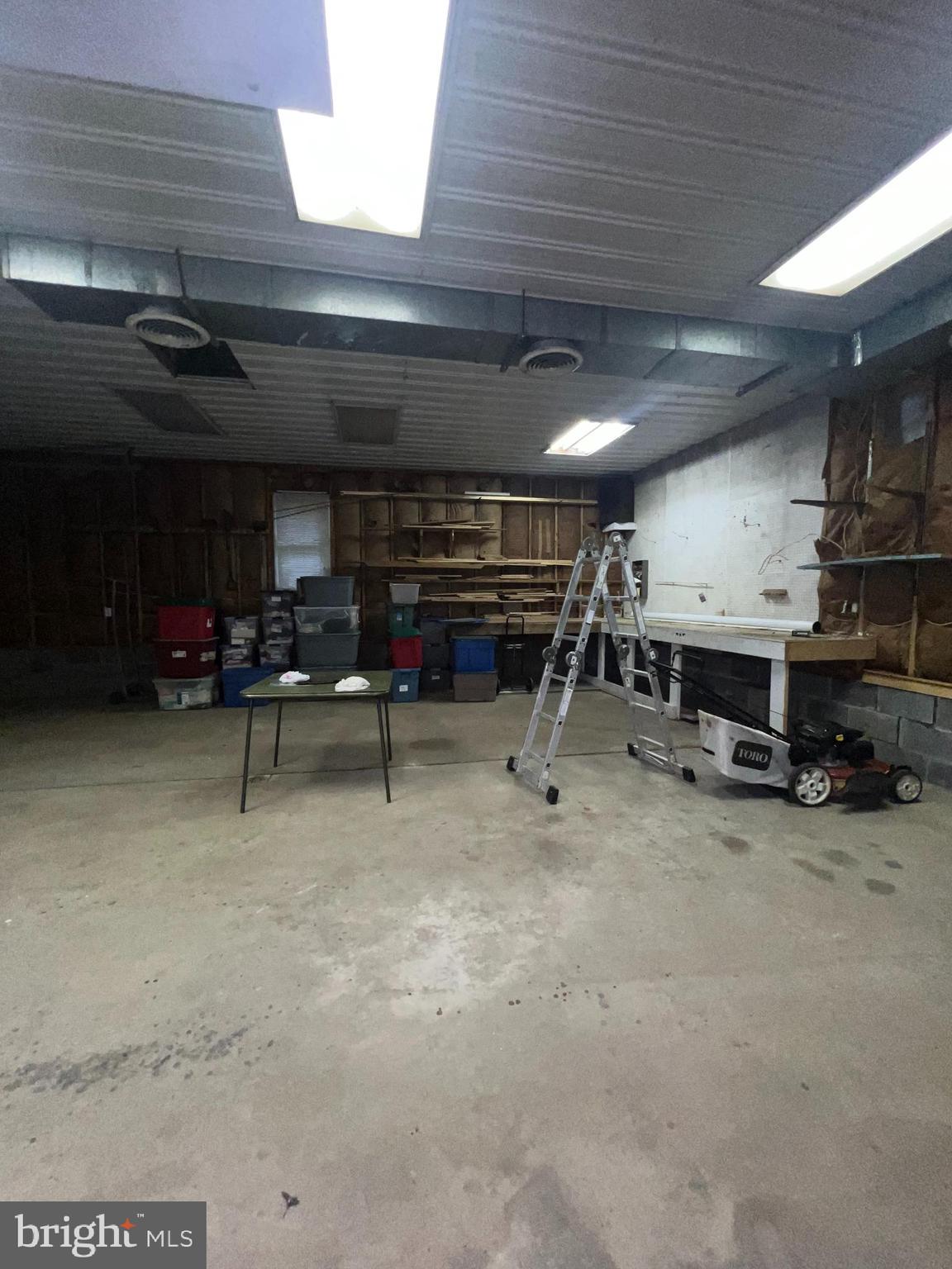 25 Broad Street Ashland, PA 17921 - Photo 133 of 138 GARAGE