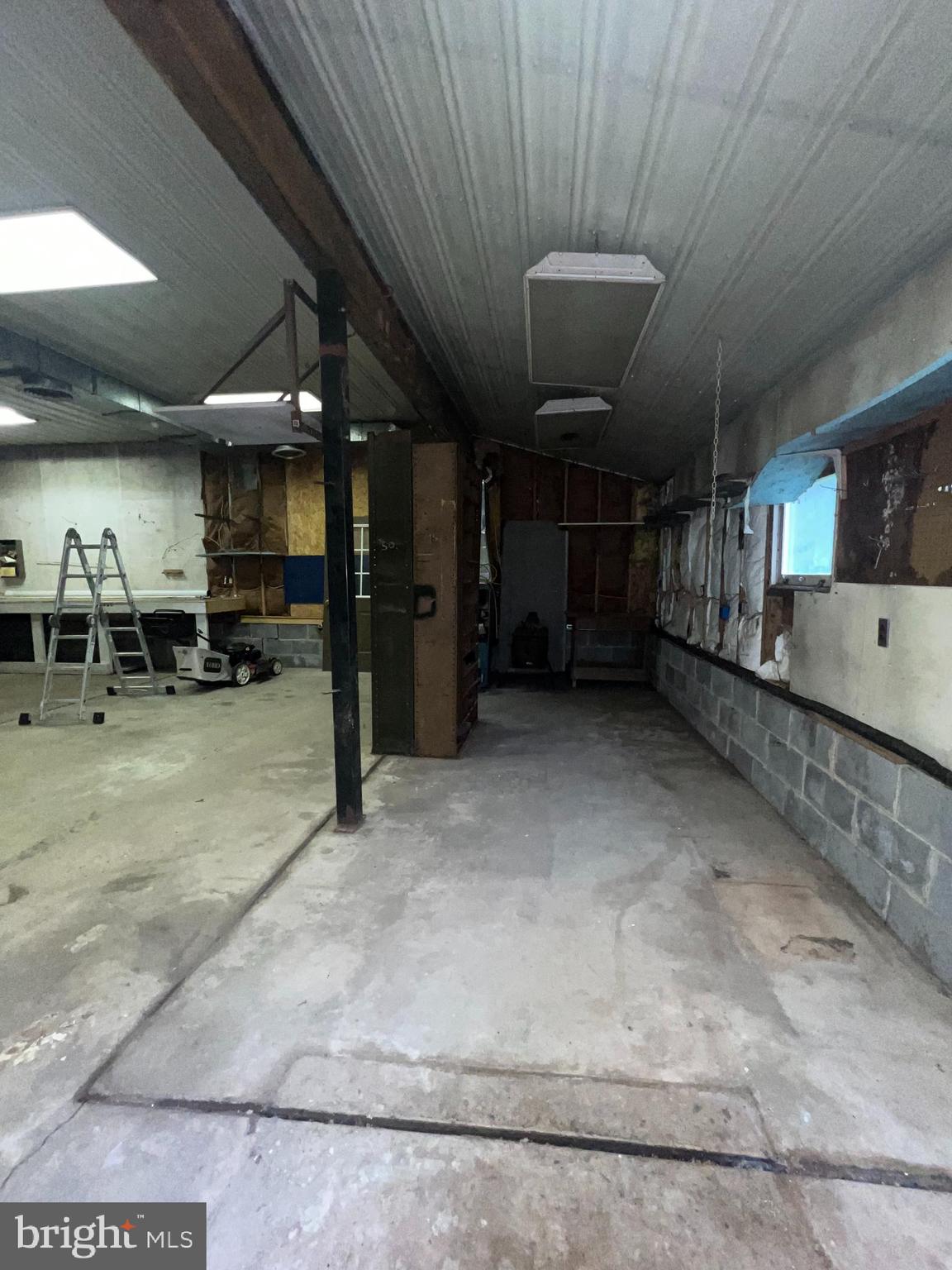 25 Broad Street Ashland, PA 17921 - Photo 138 of 138 GARAGE