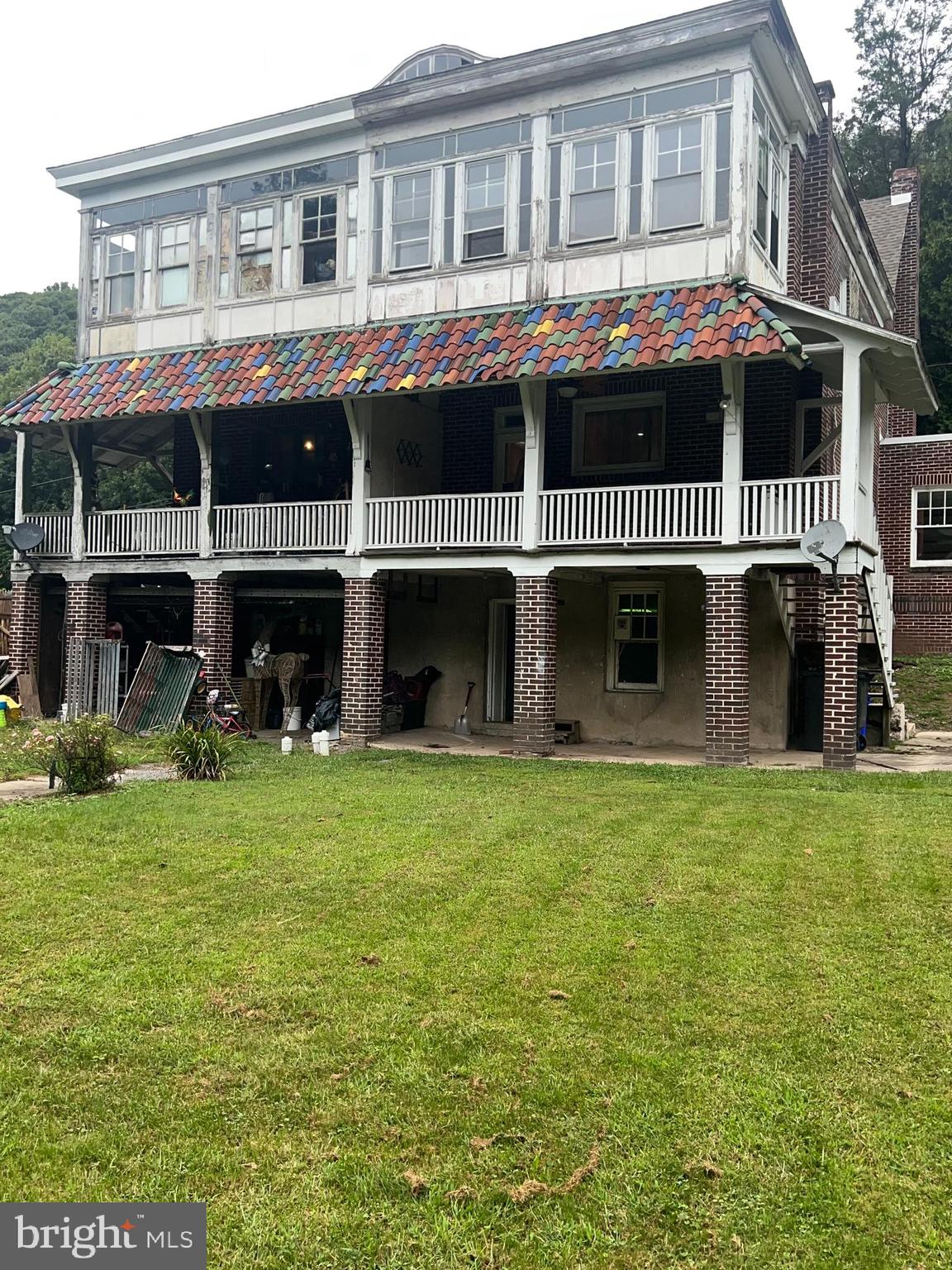 25 Broad Street Ashland, PA 17921 - Photo 2 of 138 BACK OF HOUSE BOTH SIDES