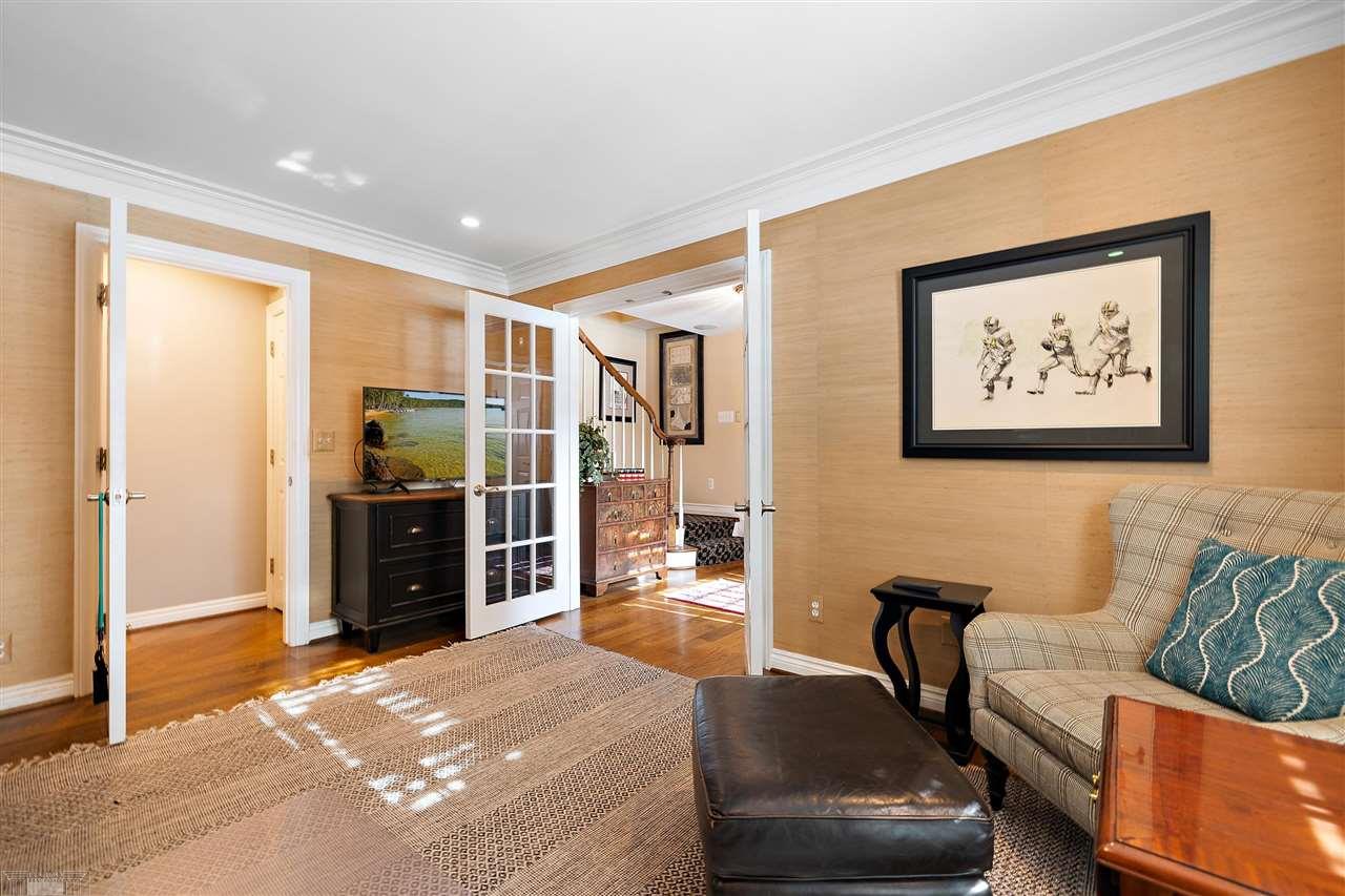 54 North Deeplands Road Grosse Pointe, MI 48236 - Photo 11 of 76 50065569-10.JPG