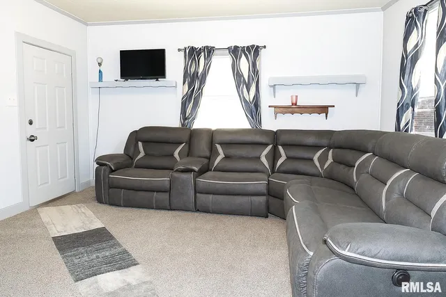 $65,000 | 1306 Newton Avenue, Johnston City, IL 62951