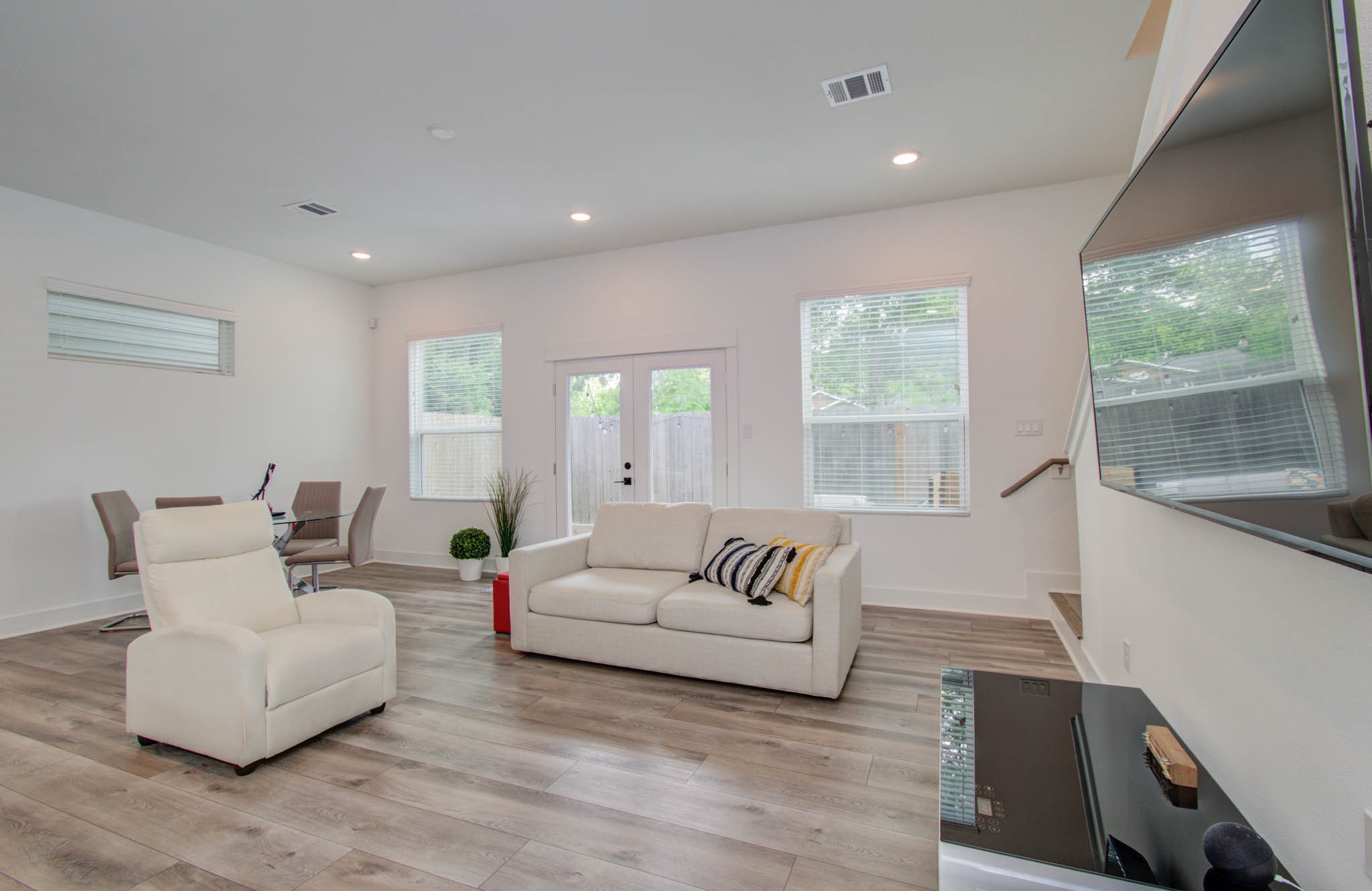 970 Highland Sound Lane Houston, TX 77091 - Photo 12 of 34