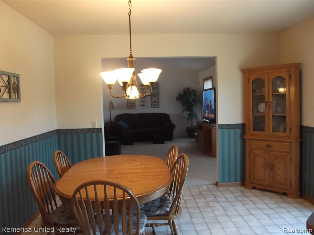 9551 Currie Road Northville, MI 48167 - Photo 15 of 24