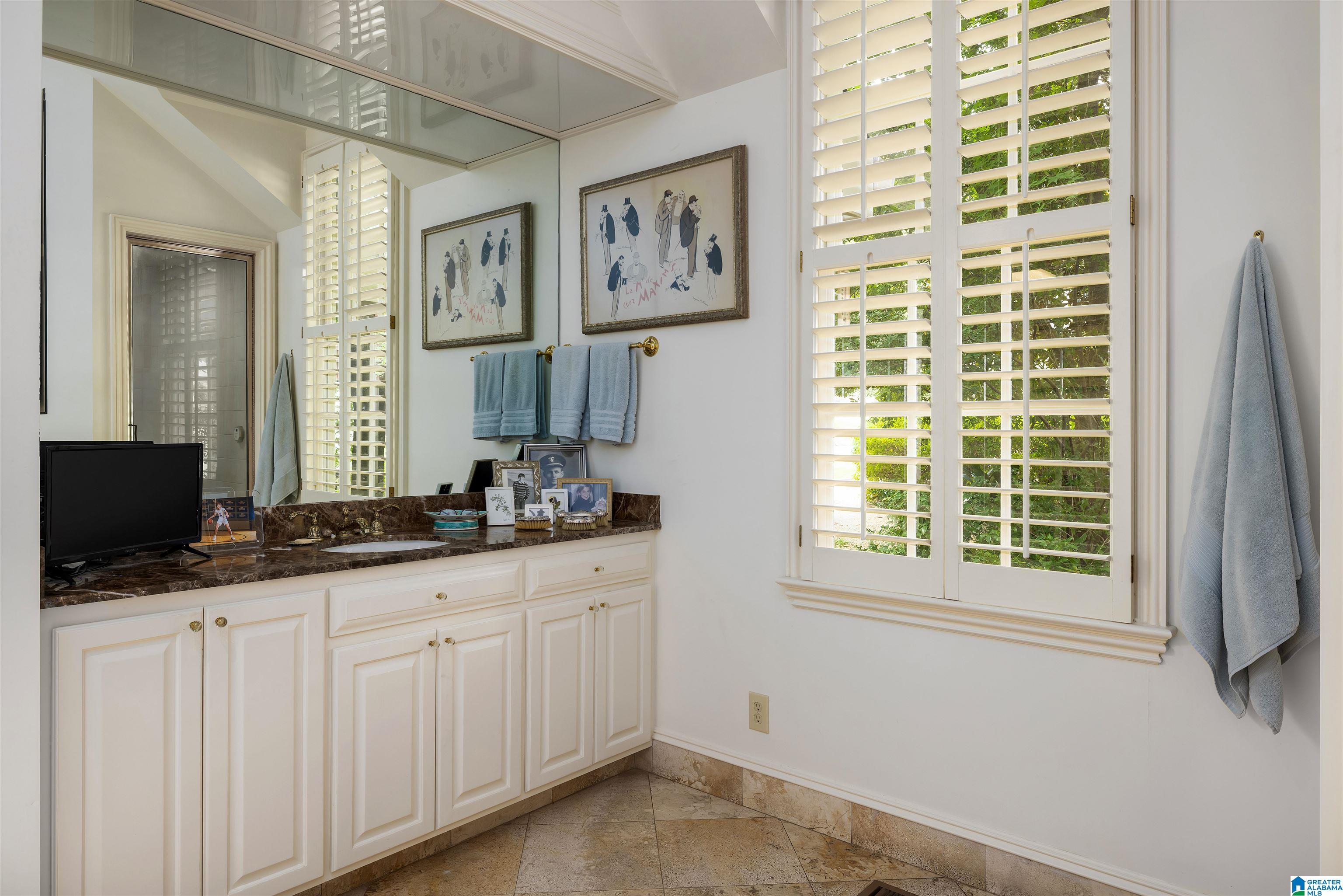 29 Woodhill Road Birmingham, AL 35213 - Photo 54 of 95