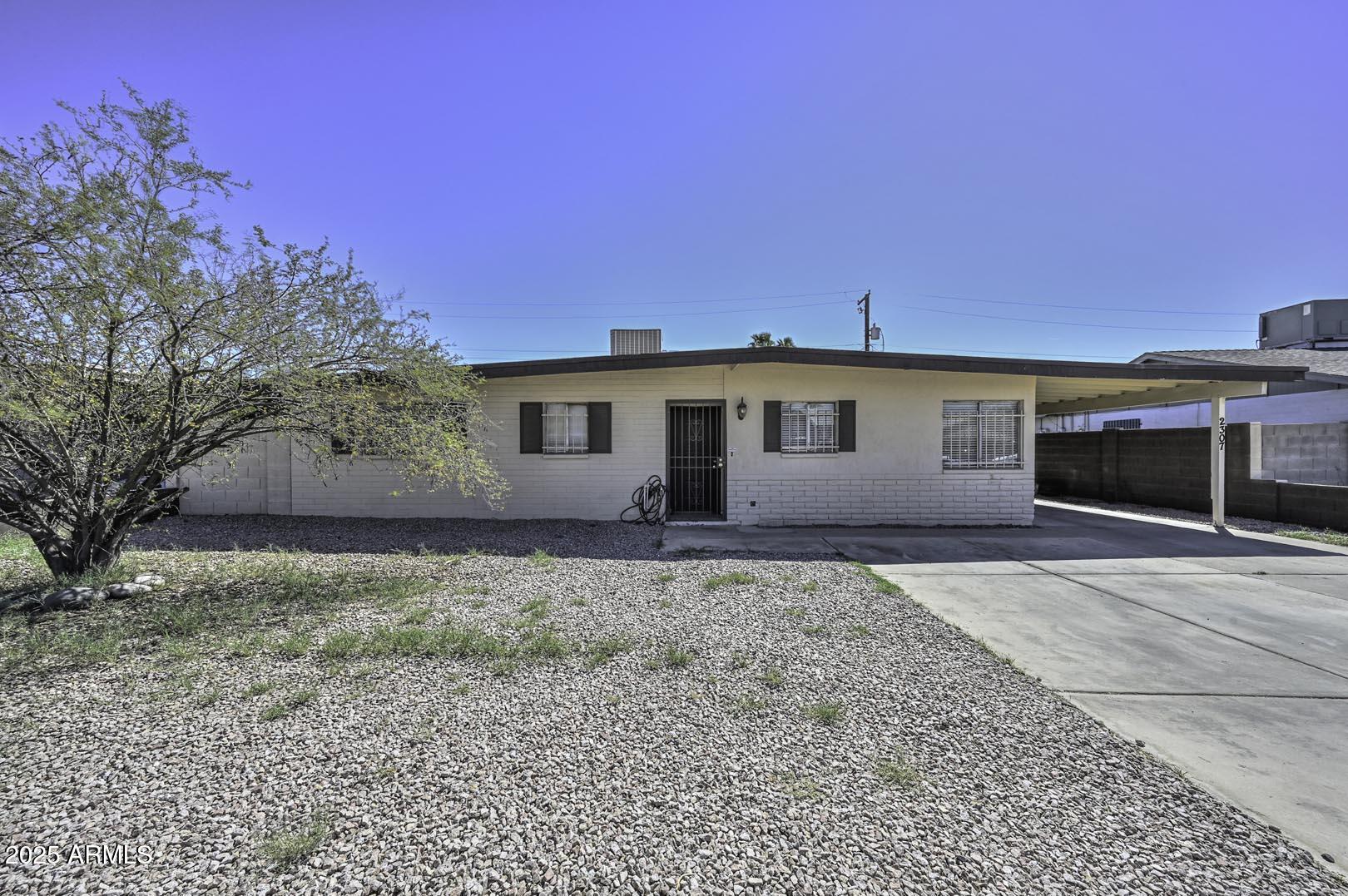 2307 East Chipman Road Phoenix, AZ 85040 - Photo 1 of 16 Front View
