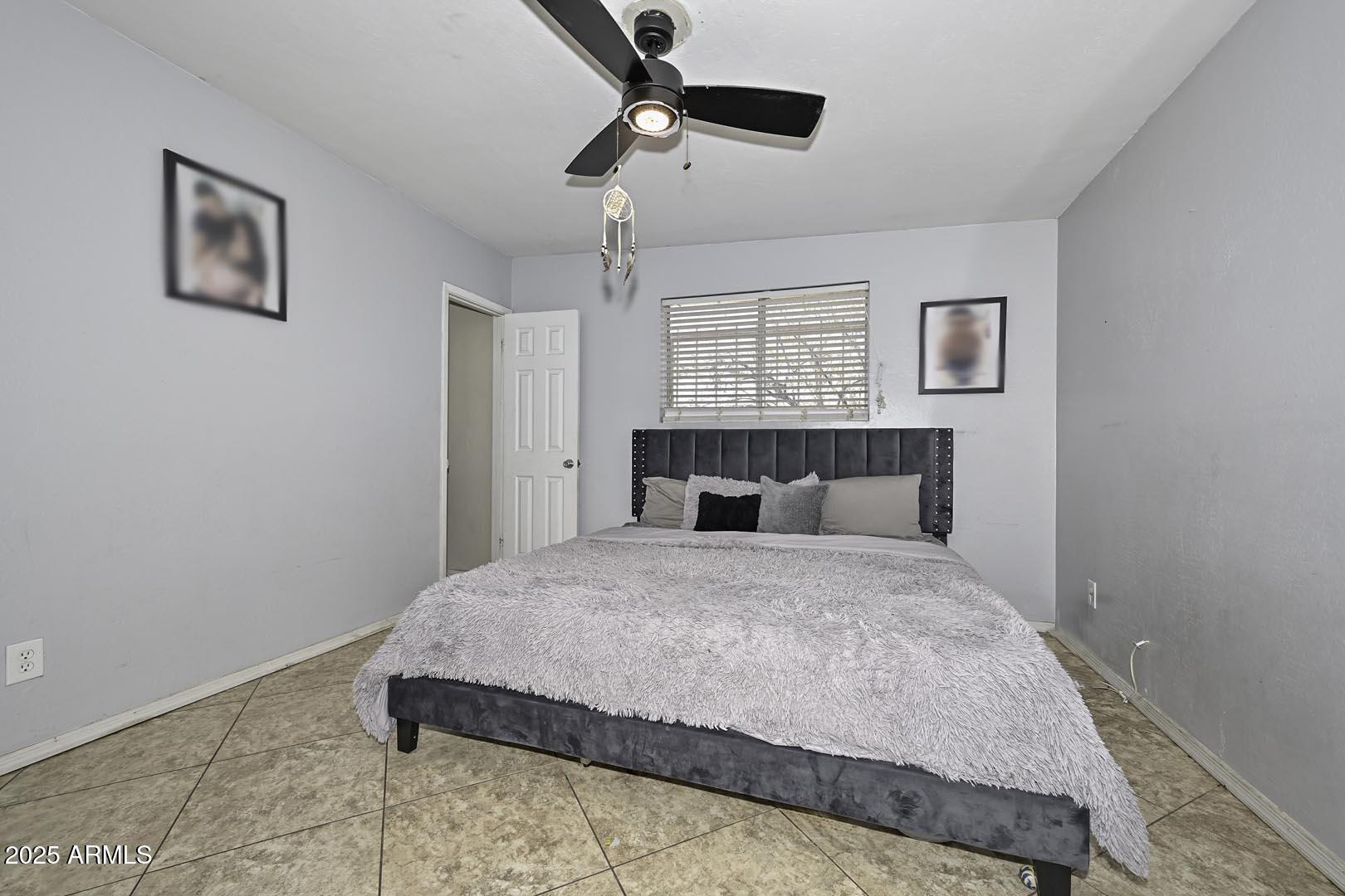 2307 East Chipman Road Phoenix, AZ 85040 - Photo 12 of 16 Primary Bedroom