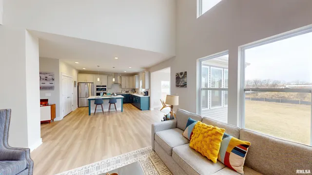 $549,990 | 13 Faiths Way, Bettendorf, IA 52722