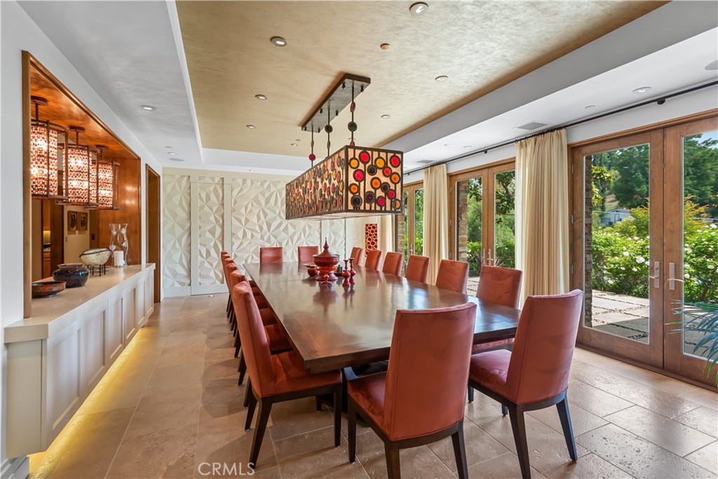 5824 Jed Smith Road Hidden Hills, CA 91302 - Photo 9 of 37