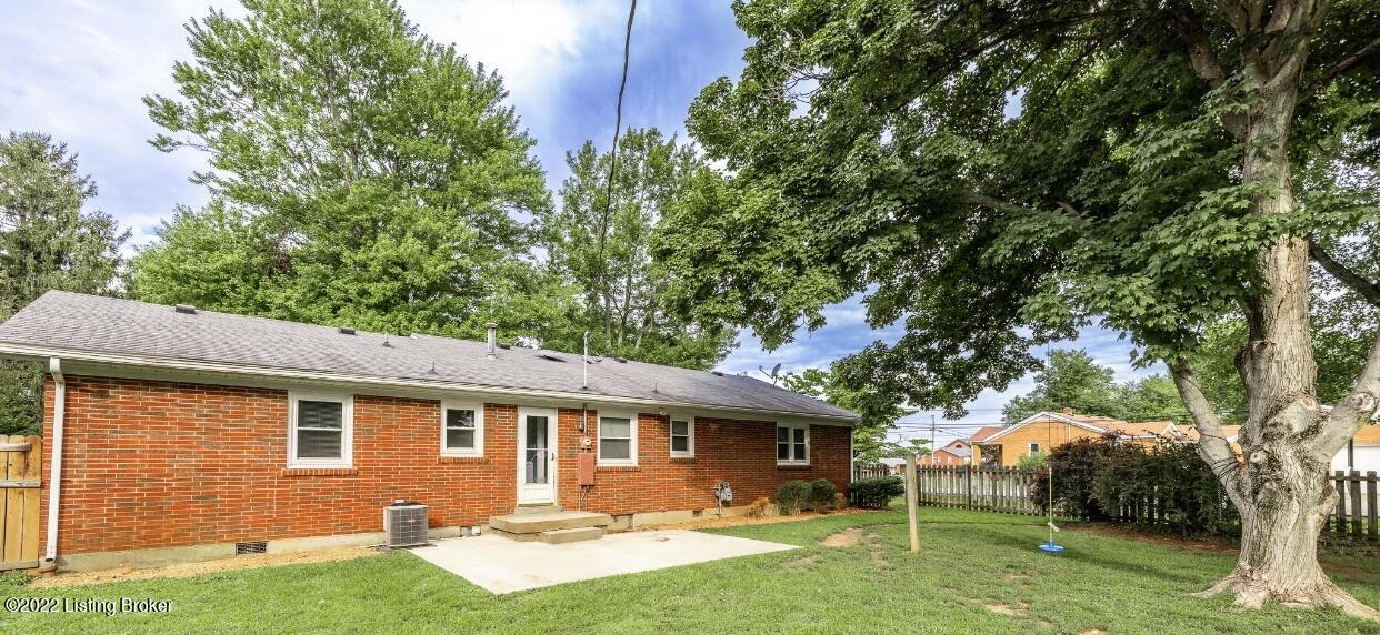 240 Stringer Lane Mount Washington, KY 40047 - Photo 16 of 29 image00018