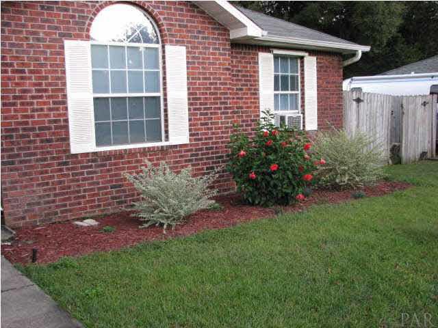4740 Ridge Pointe Drive Pace, FL 32571 - Photo 5 of 13 Gallery Image 5