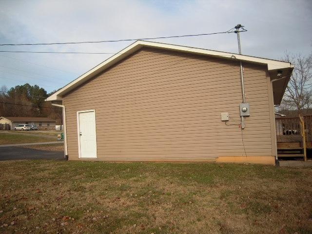 8821 Simpson Road Knoxville, TN 37920 - Photo 4 of 15 DSCN4851