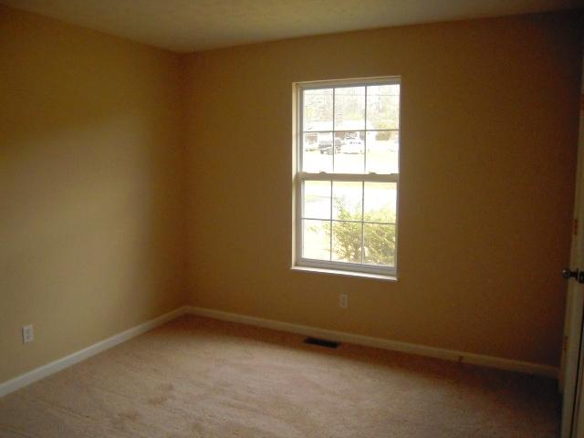 8821 Simpson Road Knoxville, TN 37920 - Photo 9 of 15 DSCN5000