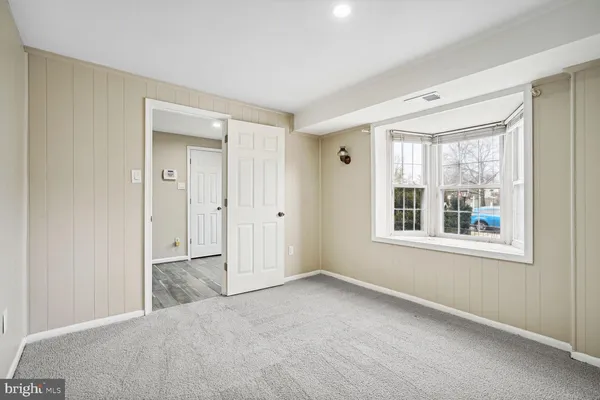 $3,000 | 8102 Pinelake Court, Alexandria, VA 22309