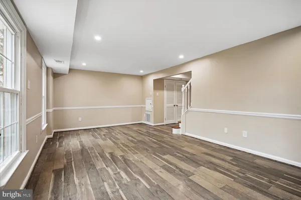 $3,000 | 8102 Pinelake Court, Alexandria, VA 22309