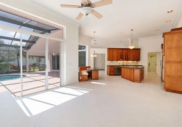 $6,400 | 474 Stonemont Drive, Weston, FL 33326