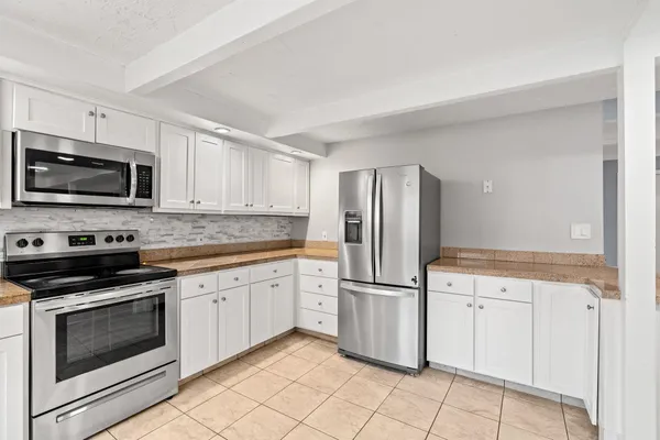 $530,000 | 214 Maplehurst Avenue, Manchester, NH 03104