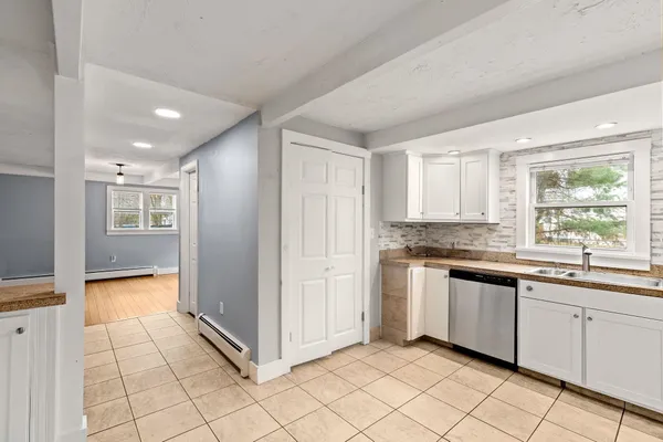 $530,000 | 214 Maplehurst Avenue, Manchester, NH 03104